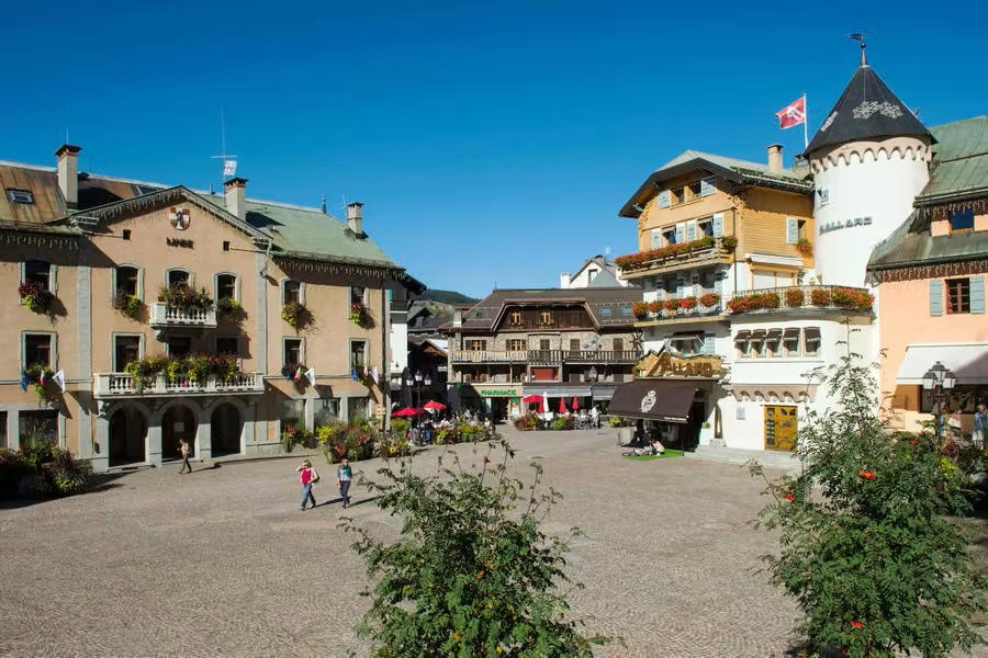 MEGÈVE   PROCHE CENTRE-VILLAGE   AU CALME   5 CHAMBRES
